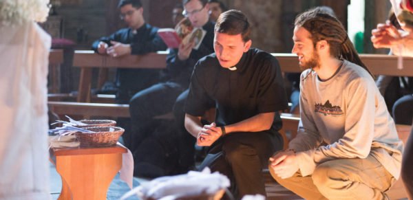 🔝Jornada de Oración por las Vocaciones #TienesUnaLlamada Te compartimos links con testimonios de legionarios, consagradas y laicos consagrados del <a href="/Regnum_Christi/">Regnum Christi</a> ¿a quiénes de ellos les conoces? #familiaRC Comparte y reza por al Dueño de la mies lomasrc.blogspot.com/2018/04/jornad…