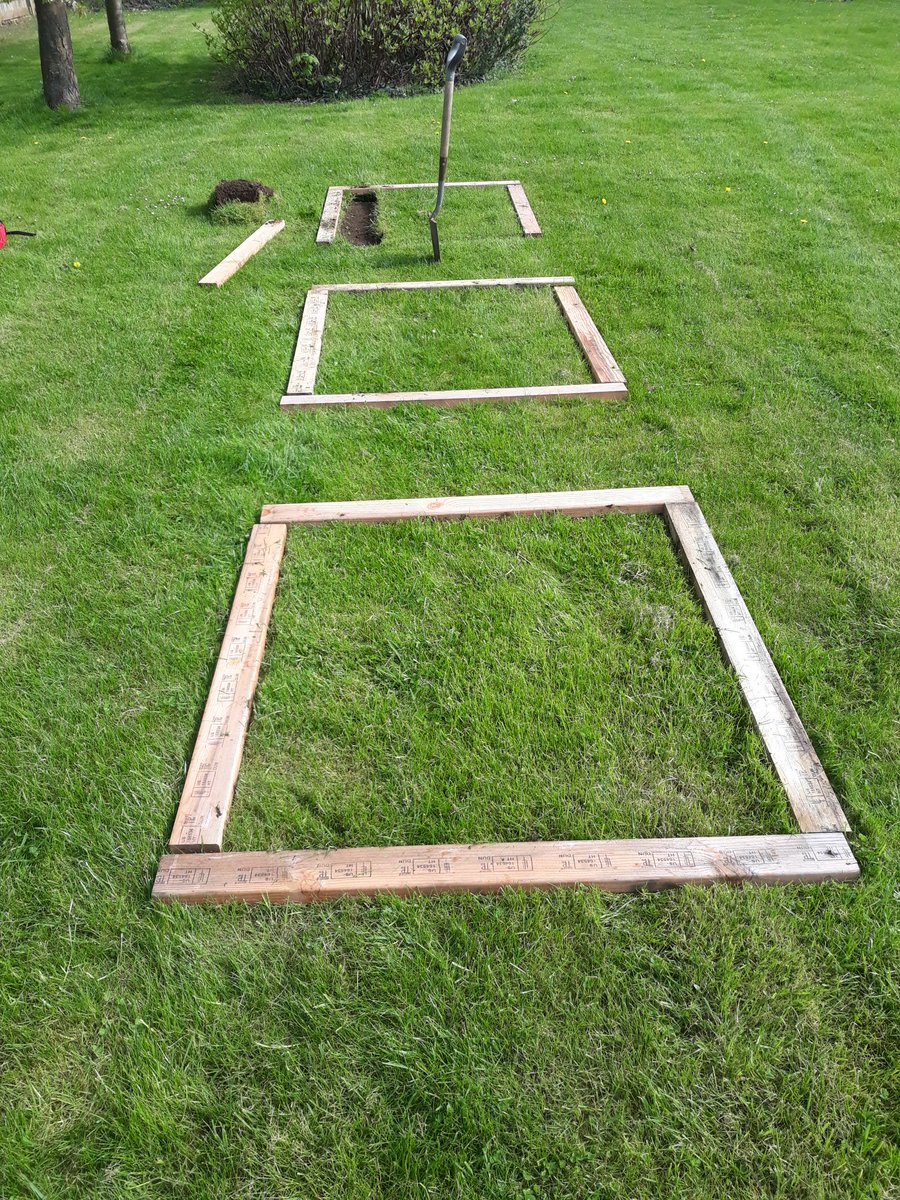 gardenburghley's tweet photo. A few hours spent this morning making some growing area's, ready for the new gardening badge next week @2ndstamfordkestrelcubs https://t.co/bE2bgH8G7E