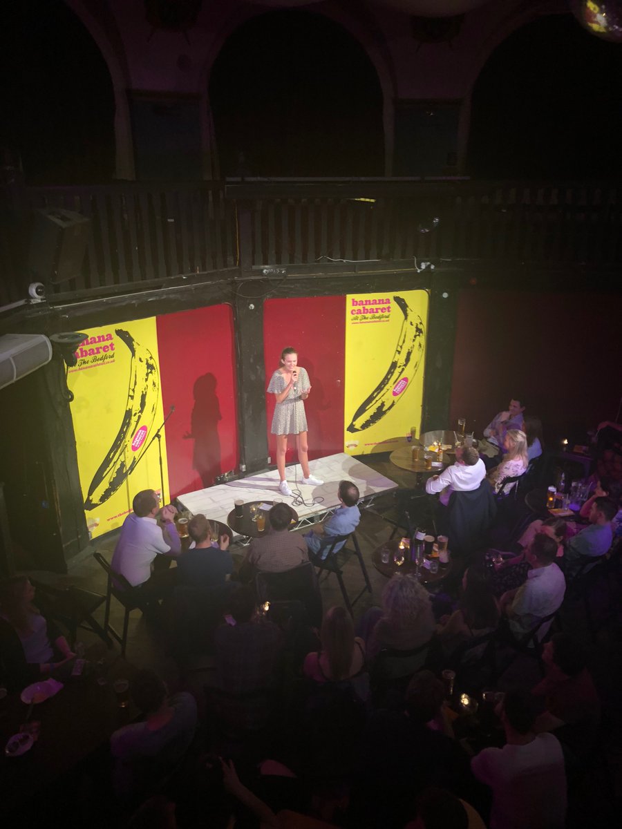 izzymoulder's tweet image. thank you @bananacabaret for havin me last night i had a fffffrickin whale of a time!! here's a pic of me yelling at people about my denture x