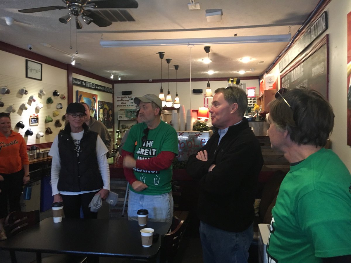 IndyMayorJoe's tweet photo. Today, we’re jumpstarting the #EarthDay celebration by joining in efforts to clean, green, and beautify Indianapolis neighborhoods. 

First stop, @RabbleCoffee to help kick off a cleanup in the St. Clair Place neighborhood. #itsmycity https://t.co/YdvxfRmKkU