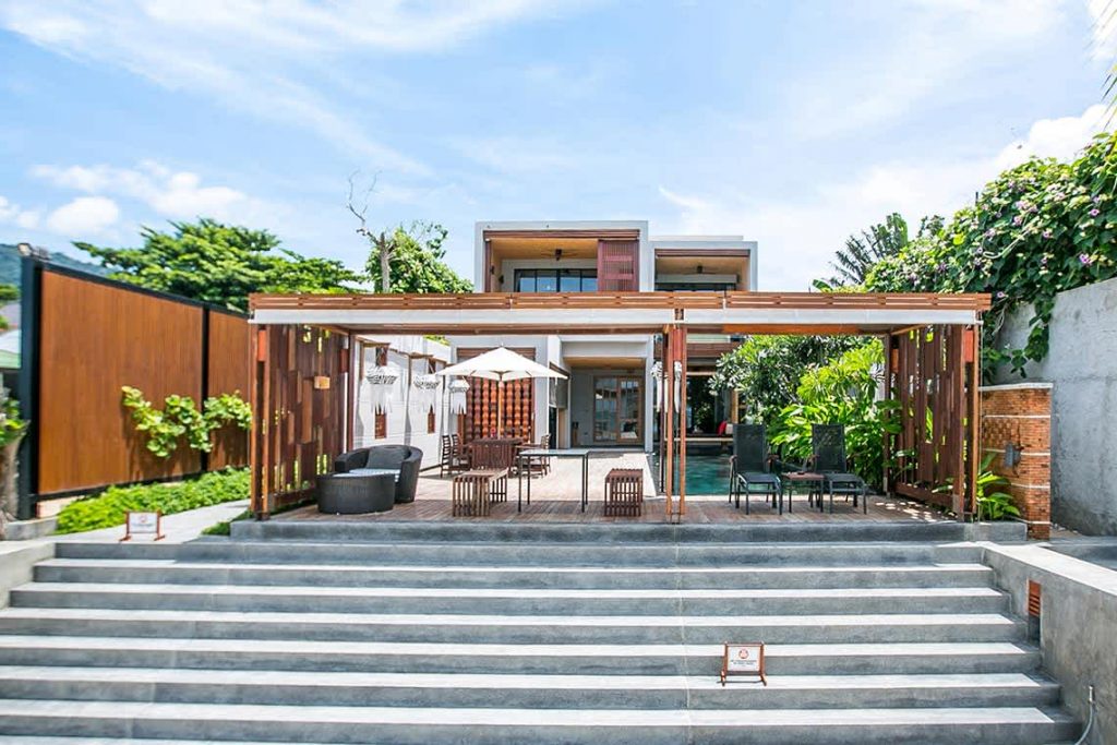 Heavenrentals's tweet photo. Fantastic and Perfectly Designed 3BR #Beachfront #Luxury #Villa in #KohSamui ~ Book Now: https://t.co/uQo1pC4fgq #luxuryvilla #boutiquehotel #luxurytravel #villarentals #designvilla #design #contemporaryvilla #travel #holidayrental #beachvilla https://t.co/lkZ6X3wjFV