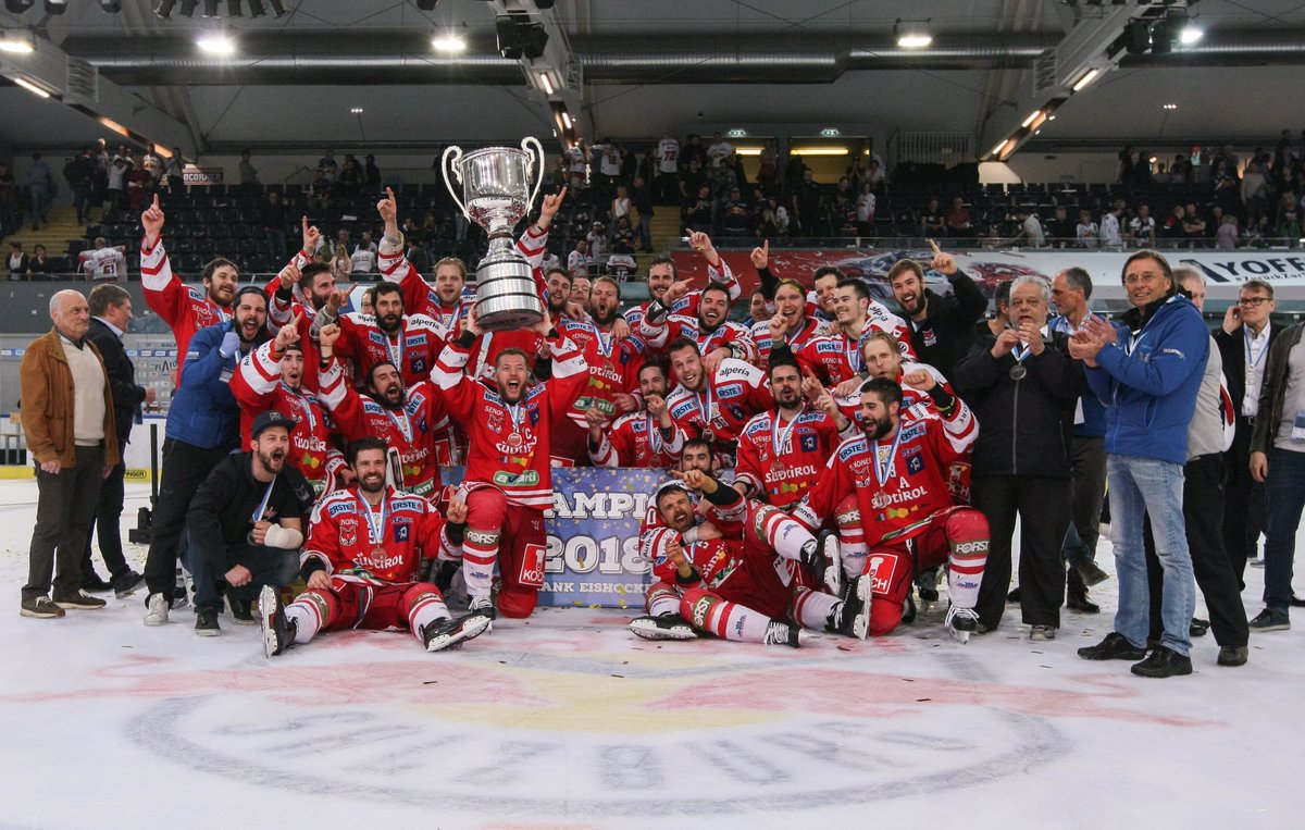 IIHFHockey's tweet photo. Last in December, champion now. The @HCB_Foxes from Italy become the first champion from abroad in the Austrian-based, cross-border @ErsteBankLiga (EBEL) after beating Salzburg. Congrats to Bolzano! https://t.co/ra3ffGPPRw

Photo: Werner Krainbucher https://t.co/VtKy7OSAl2