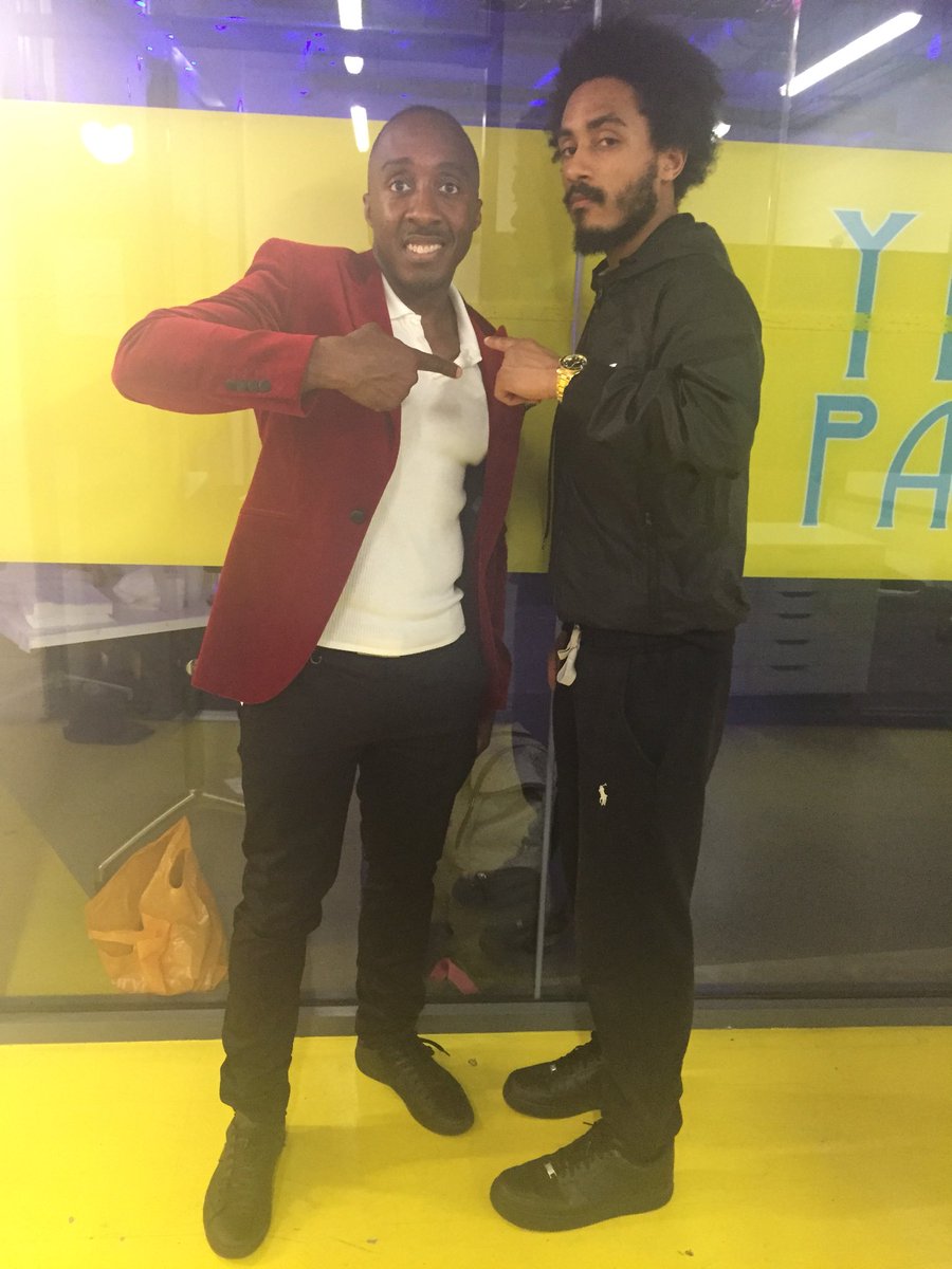 jhendersonm1's tweet photo. Was great Performing at the Yellow Pavilion last night, great crowd and some really talented acts, creativity is King https://t.co/UPpSQ8xkJl