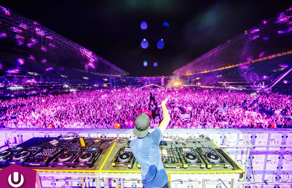 EDMsounds's tweet photo. I still cannot believe it.. ◢ ◤ 💔 https://t.co/pFE4mL4ioQ