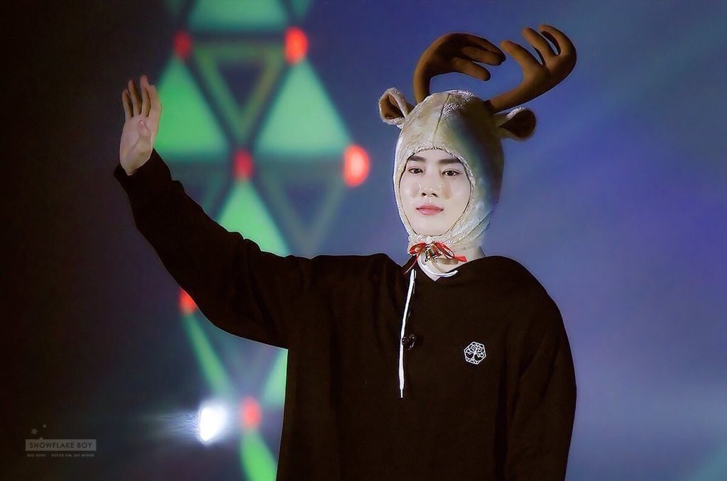 exol_sehun0412's tweet photo. かっこいいスホヒョンもすきだけど、わたしはこっちもかなりすき。むしろこっちのほうがすき。
#MTVBPRKPOPEXO 
#PremiosMTVMiaw
@weareoneEXO https://t.co/uOpbWhn5L1