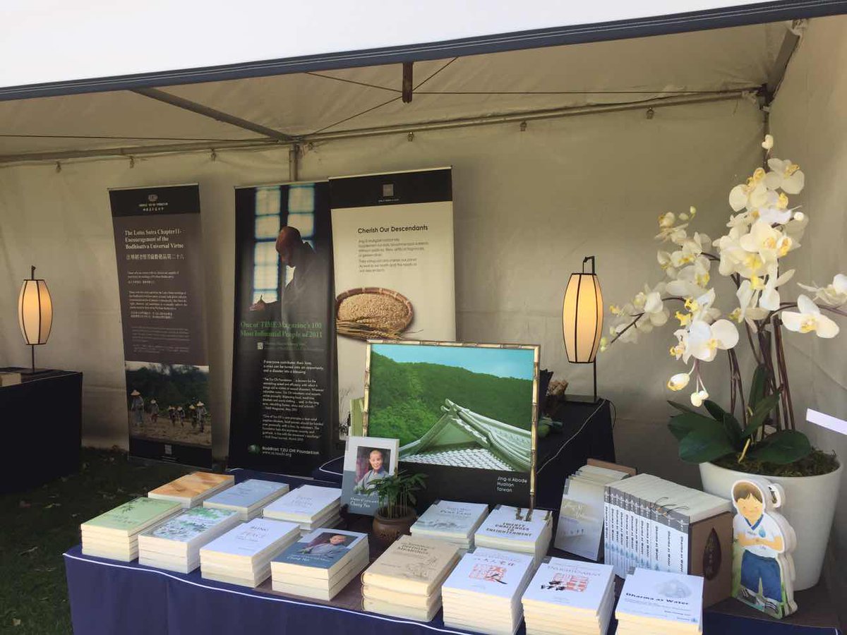TzuChiUSA's tweet photo. This weekend, from April 21-22, the #JingSiShop will be at the 23rd annual @latimesfob! Visit booth #956 at @USC and receive a 20% discount for purchases at https://t.co/Xu5obDN9KT. See https://t.co/4FkTCol7j4 and get updates at https://t.co/KiUZ3DS0vm. #Bookfest https://t.co/kqPu1Zx58S