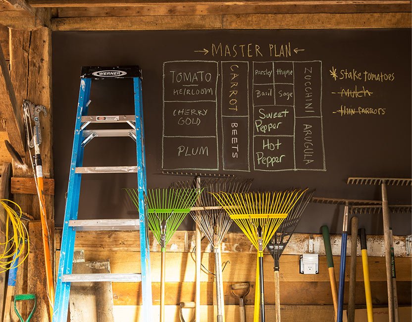 manzdecor's tweet photo. Start your spring clean by getting organized with Benjamin Moore's Chalkboard paint! https://t.co/0dyOC2aqj3