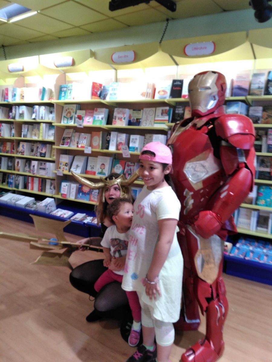 AcffAsso66's tweet photo. Les avengers font plaisir aux enfants chez @FranceLoisirs  Perpignan https://t.co/aJGO01dWBI