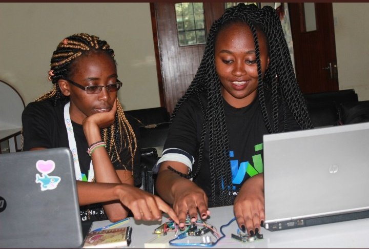DeniseAllela's tweet photo. Thanks to @WTMNairobi I got a chance to showcase how IoT and Google Beacons actually relate...#IWD18 #WTMExtended
#IWD2018
#NTW2018
#technology
#hardwarelove
@eMobilis https://t.co/JspJxv92ee