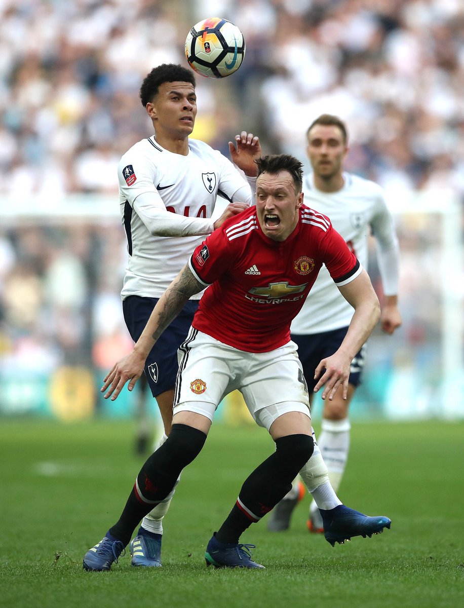Footballtweet's tweet photo. Phil Jones should just retire. He's peaked. ⚽🔴 https://t.co/2S5Gfk9YaM