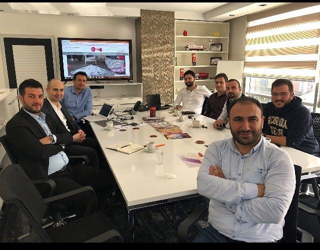 Exi5com's tweet photo. Sizlere daha iyi hizmet verebilmek icin Türkiye’nin en iyi e-ticaret yazılım şirketlerinden T-Soft ile anlaştık.Sizlerin desteğiyle büyümeye ve gelişmeye devam ediyoruz,biz büyük bir aileyiz.. #hali #evtekstili #outlethali #evdekorasyonu #eticaret #onlinesatis #tsoft #aile https://t.co/D8V9zDvP1K