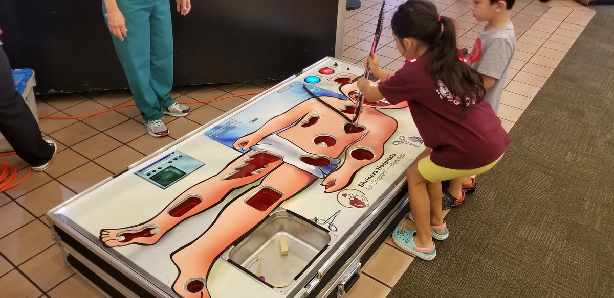 HikariKishi's tweet image. Saturday morning up at 6 am...helping set up the @ShrinersHON booth at the Annual Special Parent Information Network in the UH Student Center! Come stop by and learn about the ways you can get support and try your hand at Operation! #spinittowinit