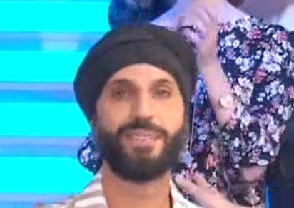 IDecasper's tweet photo. #isola
Jonathan: "dove mi metto?"
Silvia: "presentiamo prima Amaurys"
Non si smentisce nemmeno dopo aver visto e letto... proprio un poverino pieno di sé sempre in cerca di protagonismo, comincia a dimostrare quanto vali, per ora mero di zero!!! 😆😆😆 https://t.co/2mA7d832Ob