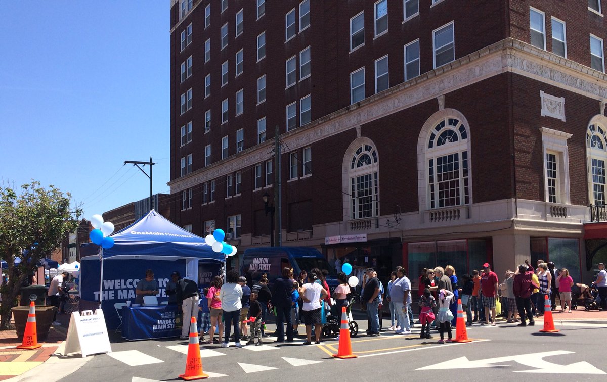 NatlMainStreet's tweet photo. Kicking off the first Made on Main Street event in beautiful downtown Goldsboro, NC, 2-6pm! #OMFMainStreet #MadeonMain https://t.co/HLQqEzIeZc