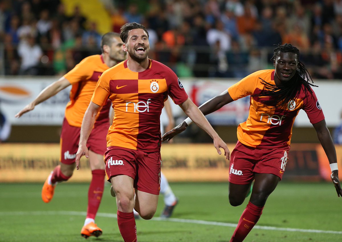 MUTLULUKTAN UÇALIM BİZ! 🛫

KALKINCA KUPALAR ELİMİZDE! 🏆