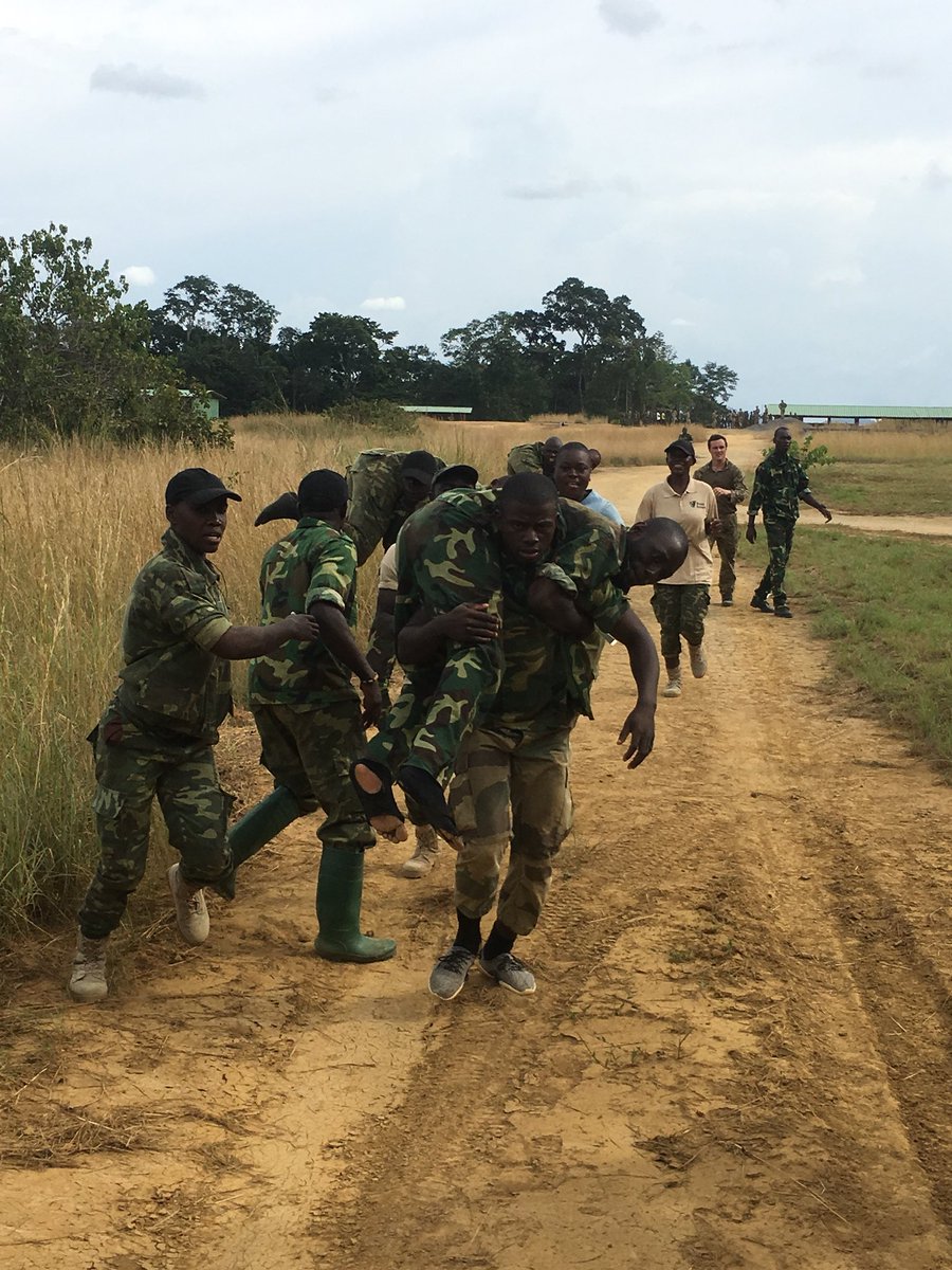 CO_2RIFLES's tweet photo. @2_RIFLES STTT has continued its work training #Gabon @Parcsgabon Ecoguards in their fight against poachers, focussing on camouflage and advanced patrolling. @38IrishBrigade @RiflesRegiment @BritishArmy @ClarenceHouse @DFID_UK @NatGeo @JaneGoodallInst https://t.co/bocmSlwPlm