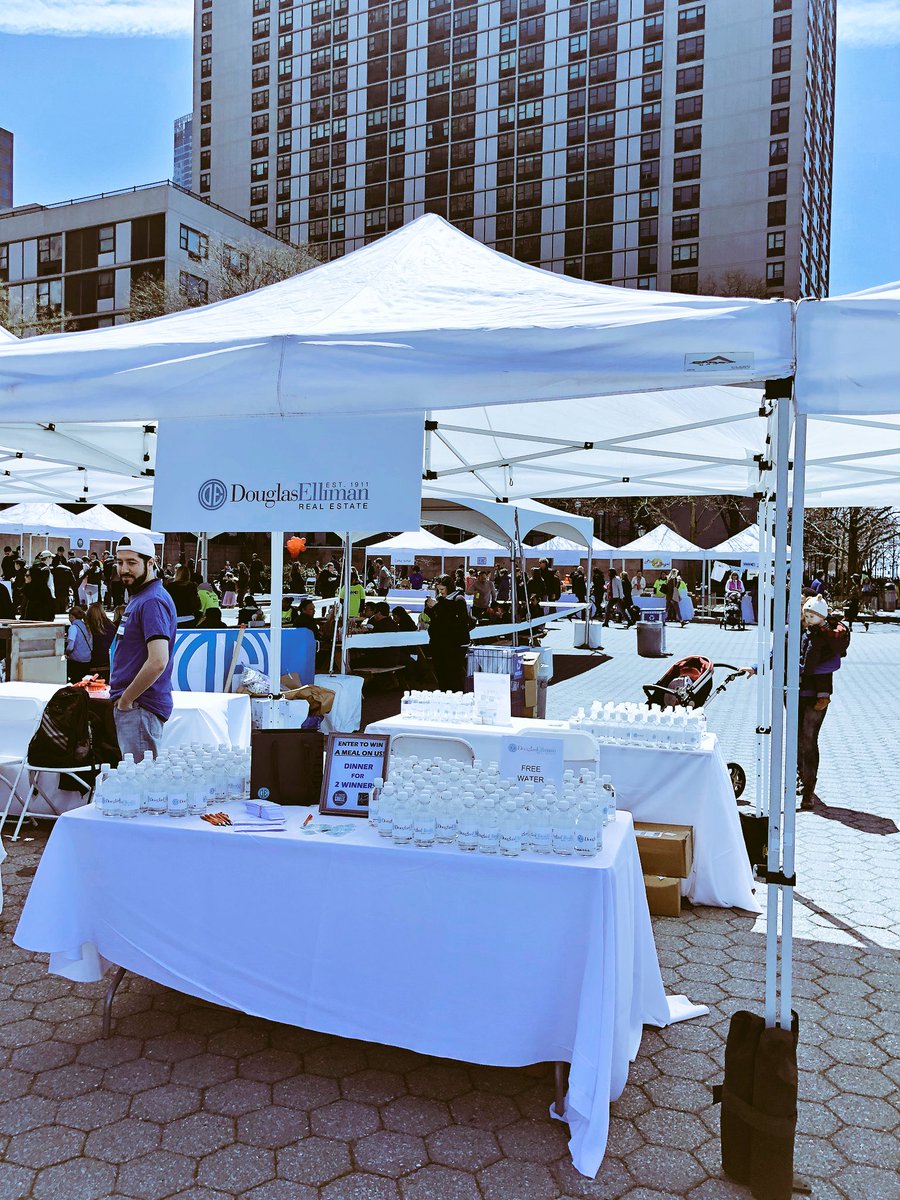 DouglasElliman's tweet photo. Douglas Elliman is proud to sponsor the @TasteofBatPark, supporting PS89 and our next generation! #tasteofbatterypark #payitforward #charity #ellimancares https://t.co/phdE6tPHLC