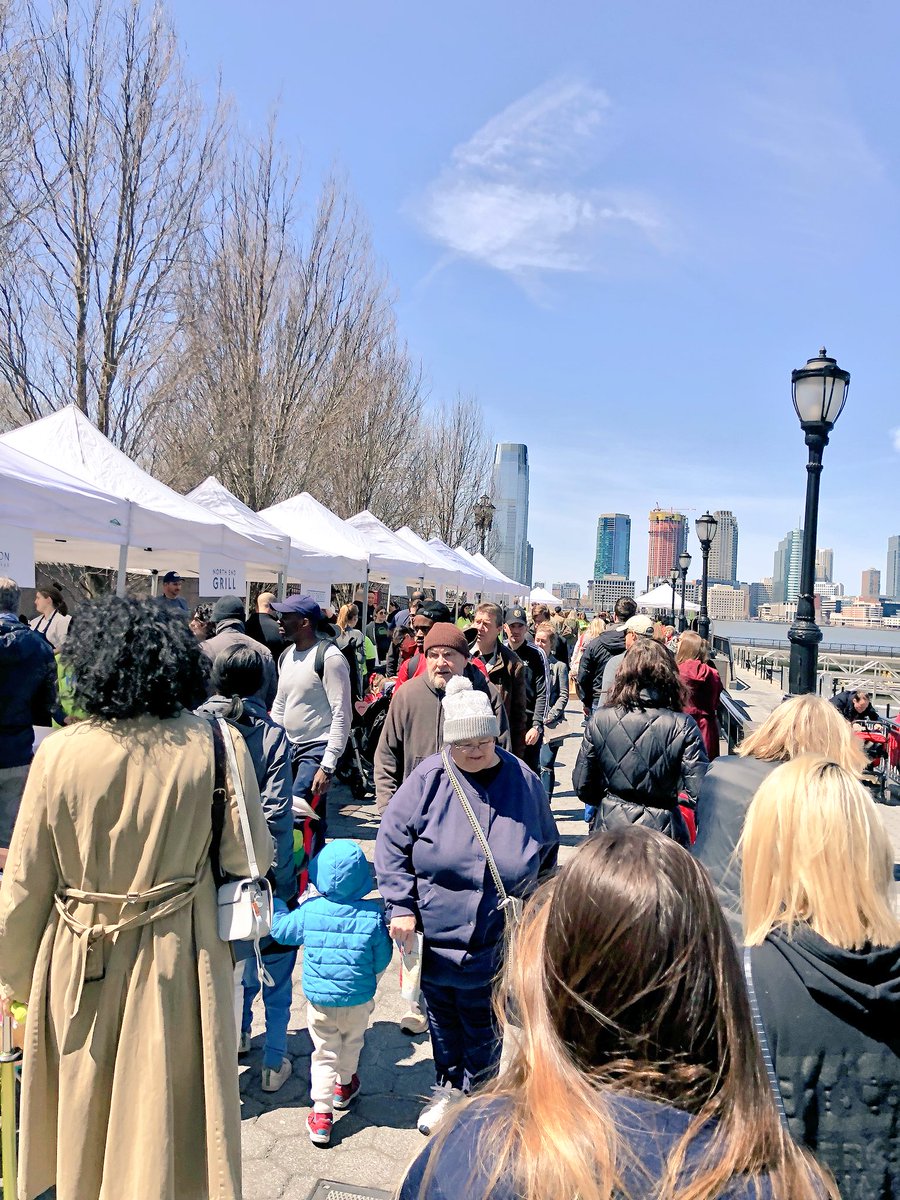 DouglasElliman's tweet photo. Douglas Elliman is proud to sponsor the @TasteofBatPark, supporting PS89 and our next generation! #tasteofbatterypark #payitforward #charity #ellimancares https://t.co/phdE6tPHLC