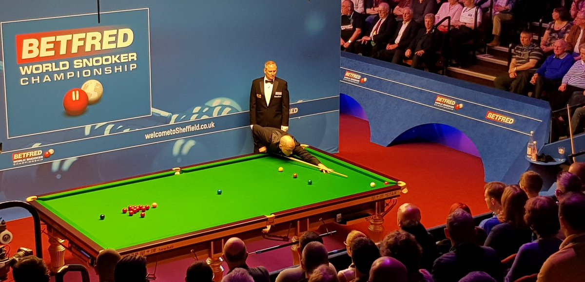 Dafasnooker's tweet photo. Joe Perry takes the first frame of this evening's session 8-3 up
#onlytwomoretogo
#WorldChampionships https://t.co/s8ku04g86i