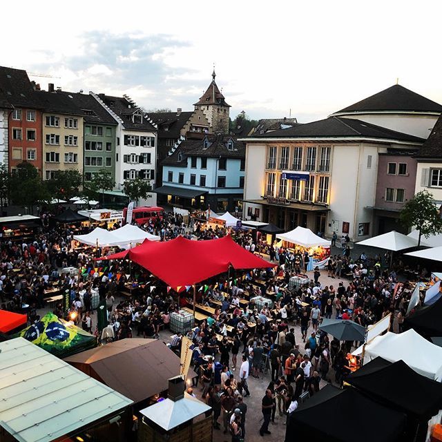 spitzworld's tweet image. #streetfooddays #schaffhausen #herrenacker #yummy #sommertime #lavitaèbella #lifeisbeautiful