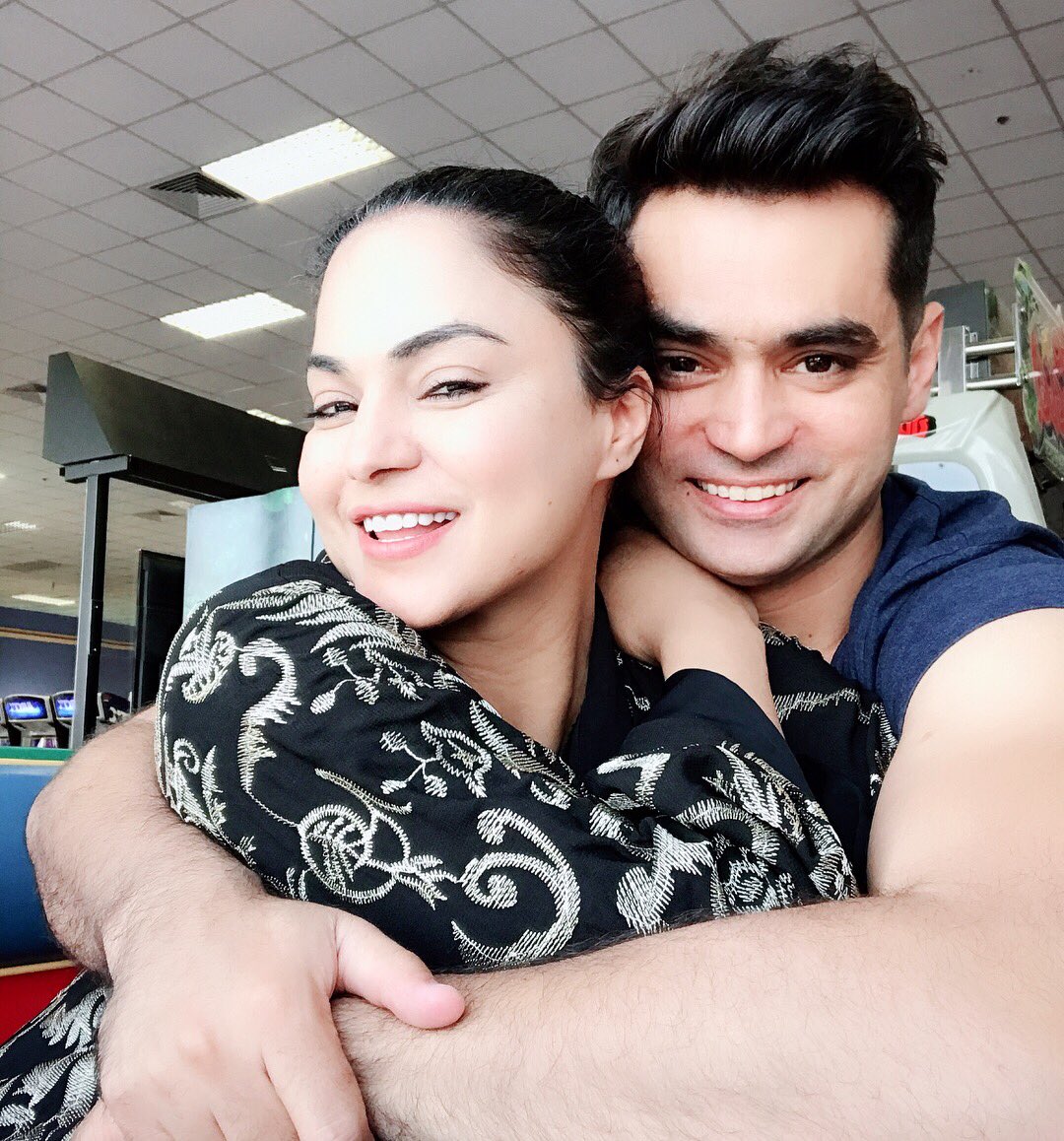 iVeenaKhan's tweet photo. #MashaAllah #Lovebirds #blessed #lovelymoments #husbandandwife #purerelationship #funtime #veenamalik #Asadkhattak #homesweethome🏡 #dubai🇦🇪 🇵🇰😍❤️💕😘💃🕺 https://t.co/M5Me2ouI0w