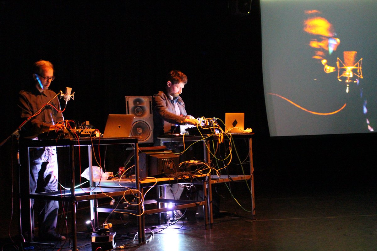 mtidmu's tweet photo. Some photos from our Leicester end of last week's 'Telematic Hacking - 2nd exposition' event!
Thanks: @Interfaces_EU, @stegi_occ, Network Ensemble, @Tim4Shaw, Aram Bartholl, @D_Electronics_, Tim Ward, Yiannis Kotsonis, Robert Chafer.
#TelematicHacking #BorderlineFestival https://t.co/5bcWILQJ2d