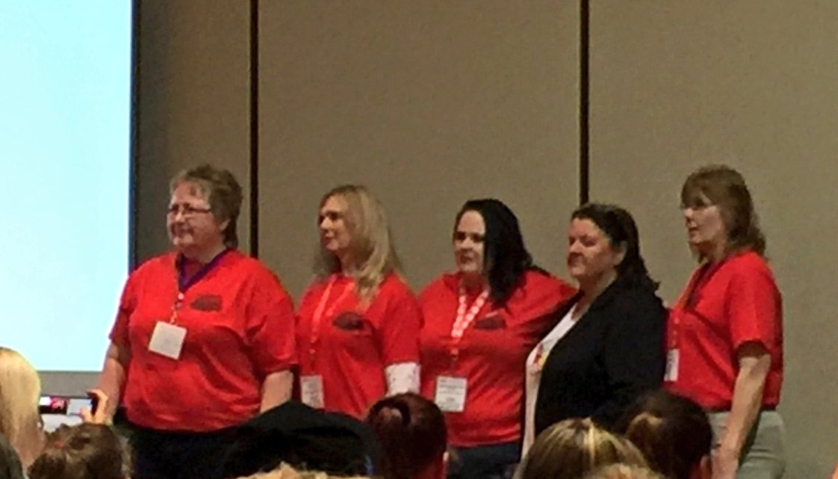 CaronTransport's tweet photo. Congratulations to the 2018 Canadian Image Team for @WomenInTrucking #truckworld #transportation https://t.co/x7etv8NfYX