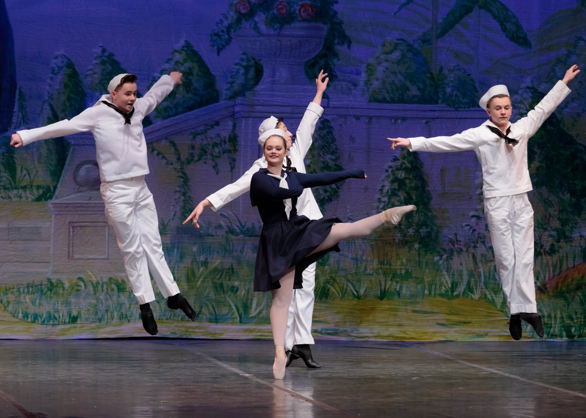 DancePrism's tweet photo. Zoe Tatarka as WAVE dances with a group of sailors on leave in VARIATIONS ON MAKE WAY FOR DUCKLINGS #DPDucklings #2ShowsLeft [photos by Dave Ferris] https://t.co/TZ5fXAhXV4