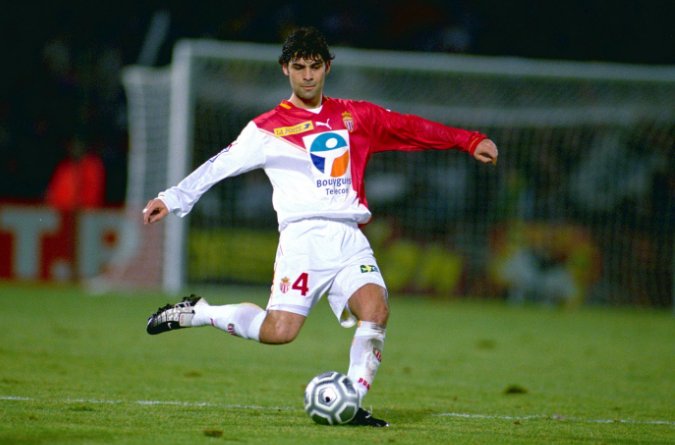 Ligue1_ESP's tweet photo. LEYENDA. 4⃣🇲🇽 https://t.co/jYWOEf7n0u