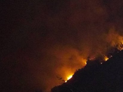 vanguardngrnews's tweet photo. Just in: Fire destroys NEMA’s warehouse in Lagos===has been published on Vanguard News - https://t.co/IPnyU7zL3V https://t.co/GeElWQQ1Zg