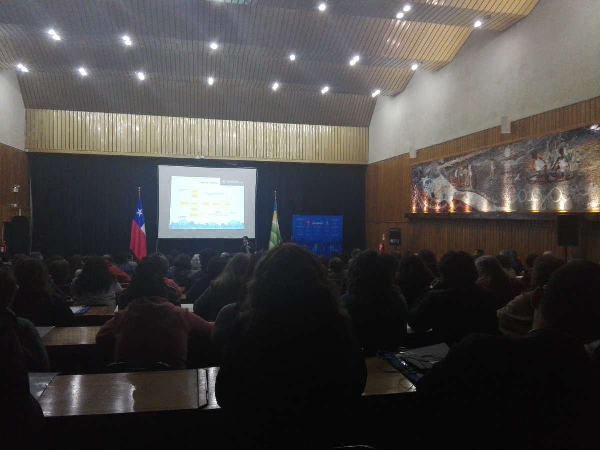 En Escuela de Seguridad Ciudadana, La Serena.// Muchas preguntas e inquietudes de los asistentes..