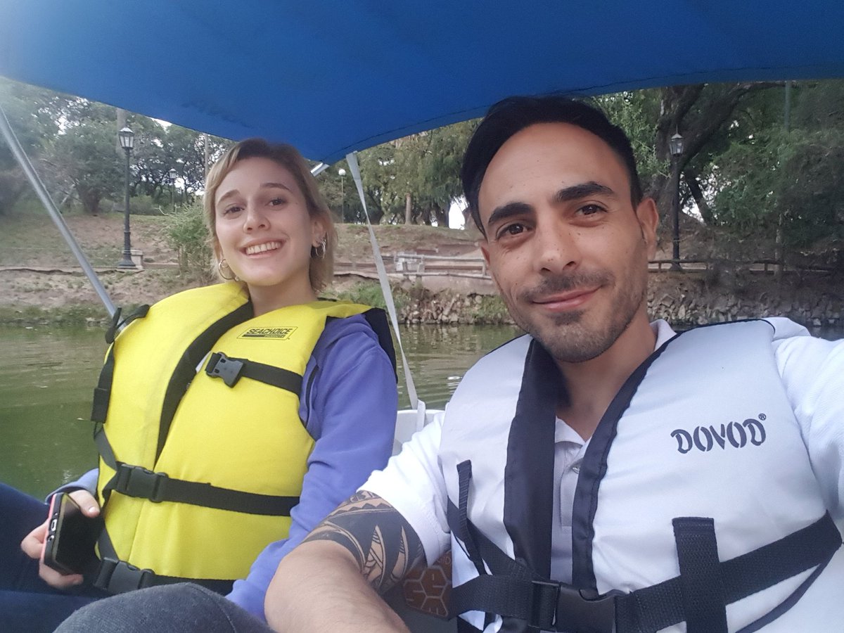 AdrianPiriz's tweet photo. Con mi amiga! https://t.co/mV3vvFjaGP