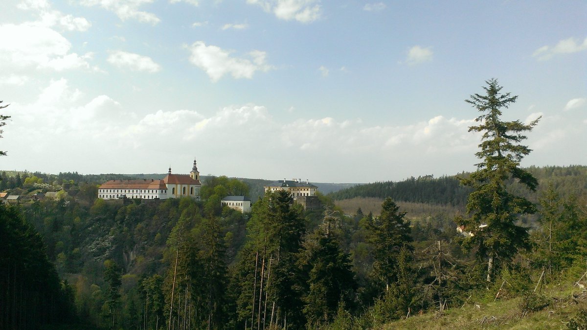 RustyCrew's tweet photo. Rabstejn nad Strelou. #trip #summeriscoming https://t.co/pAh9ZMAaf2