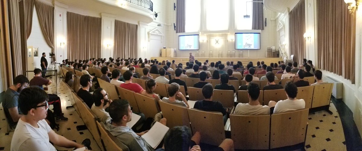 Seminario 1 de Proyecto Final - Gerenciamiento de Proyectos de Sistemas de Información. Aula Magna a full 👏👏👏