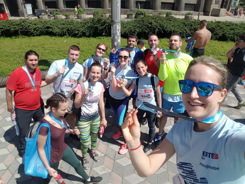 Boba1706's tweet photo. Bankari u akciji 🏃‍♀️🏃‍♂️🏃‍♀️🏃‍♂️#ersterunners #stafeta https://t.co/LrSQOkqwOV