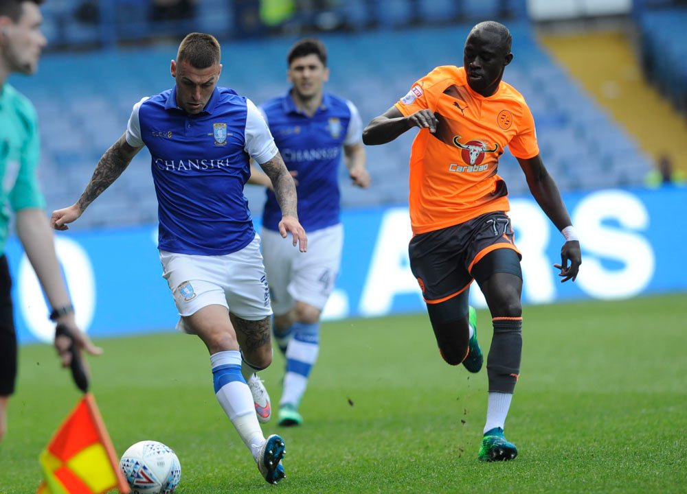 swfc's tweet photo. 📸 Half an hour gone at Hillsborough and it remains 0-0 #swfcLIVE https://t.co/Vsyy3JaFDX