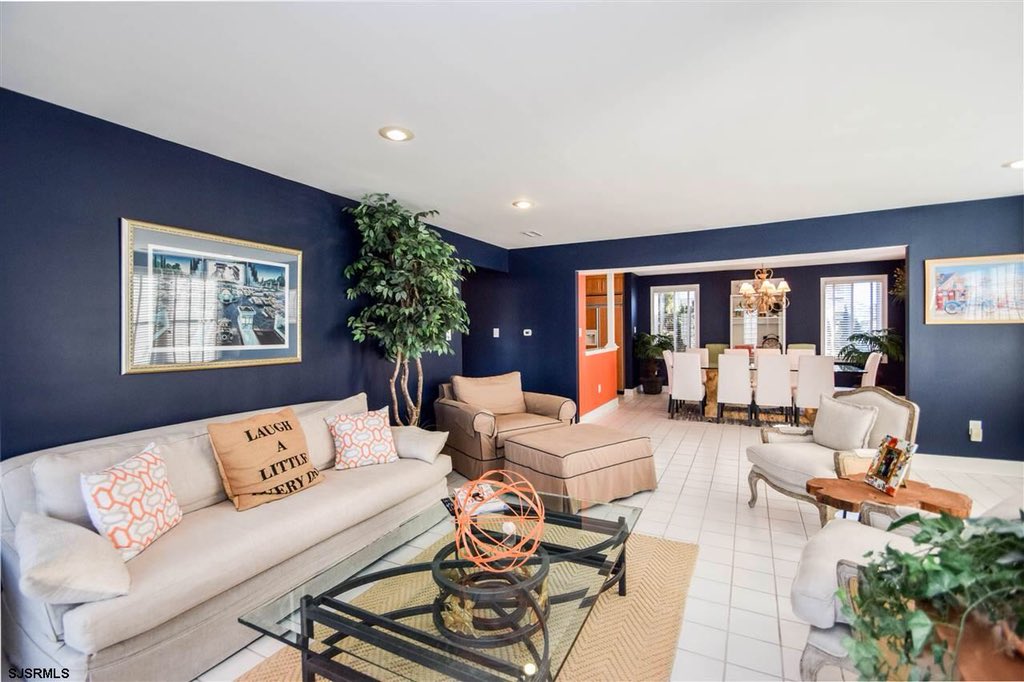Jess_RealEstate's tweet photo. OPEN HOUSE TODAY 11-1pm
Margate Parkway section BEACH BLOCK! Come see 101 S. Nassau. You won’t be disappointed!#openhouse #realtor #realestate #beachblock #margate #margatebeach #realestateagent #agent #soleilsir #soleilsothebysinternationalrealty #jessicagonzalezrealestate https://t.co/rWdJOXhfLX