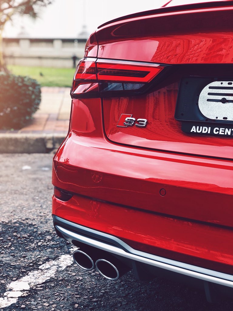 dbn_spotter's tweet photo. As promised yesterday, here are some wallpapers of the Tango Red @audisouthafrica S3 Sedan. Hope you guys like 😋 #dbnspotter https://t.co/AIpJscc6yP