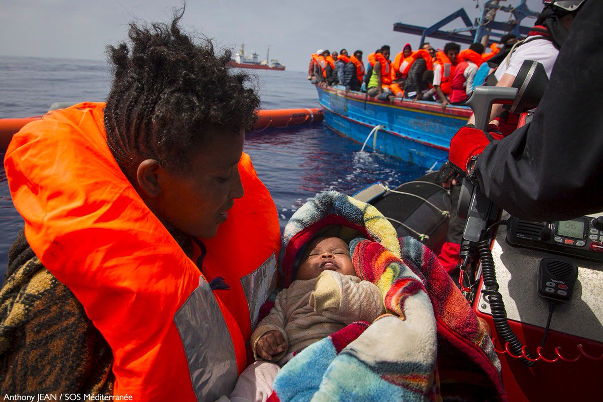 MSF_Sea's tweet image. BREAKING: The #Aquarius has rescued 2 boats in distress today, one in cooperation with @openarms_fund. With 290+ people safely on board from these 2 rescues, we are now on our way to take a transfer of more survivors from an earlier Italian coastguard rescue. Photos: Anthony Jean