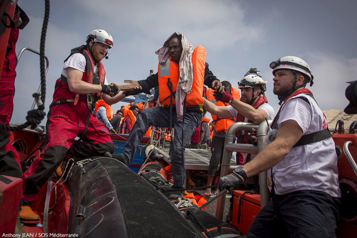 MSF_Sea's tweet image. BREAKING: The #Aquarius has rescued 2 boats in distress today, one in cooperation with @openarms_fund. With 290+ people safely on board from these 2 rescues, we are now on our way to take a transfer of more survivors from an earlier Italian coastguard rescue. Photos: Anthony Jean