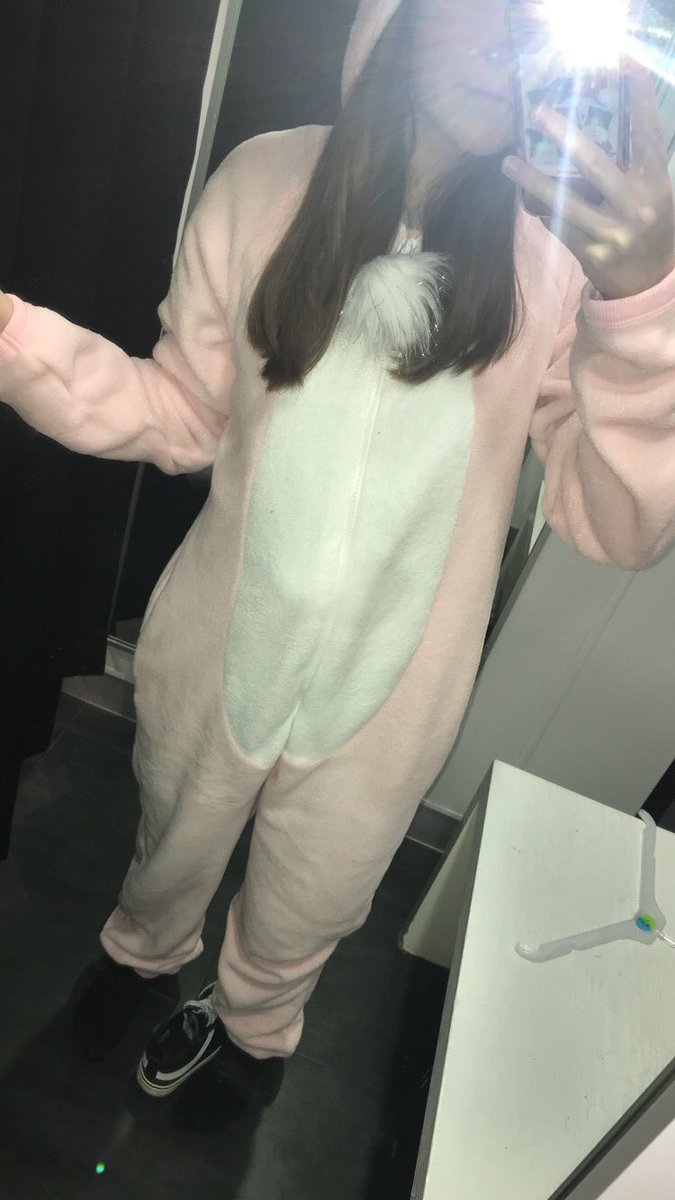 tommysnation's tweet photo. i’ll wear this to the sheperds bush show on saturday 2nd june if one of the boys retweets this lol https://t.co/DZnPuW08pz