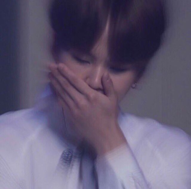 im tiredt should i keep addings nsnsjsjs  #PremiosMTVMiaw   #MTVBRKPOPBTS   #MTVLAKPOPBTS