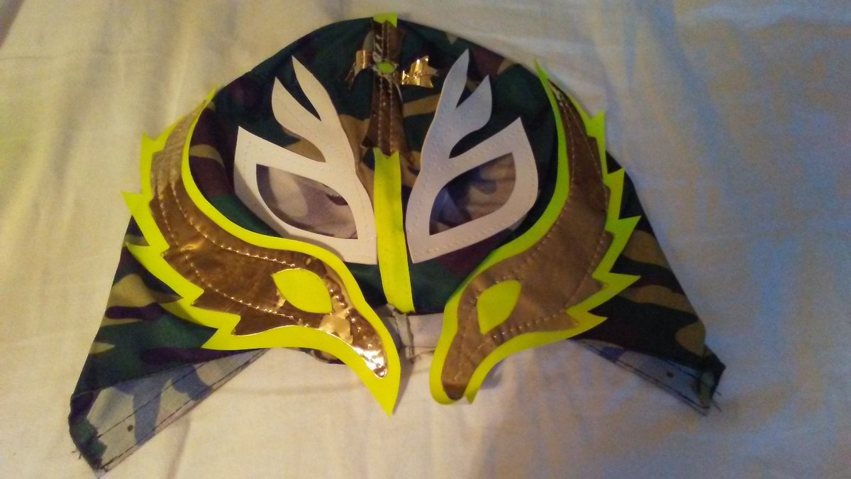 LadySmathers's tweet photo. Awesome addition to my mask collection! Thank you @KBW_KAGE #KneelOrFall https://t.co/gpxy0UB8IU