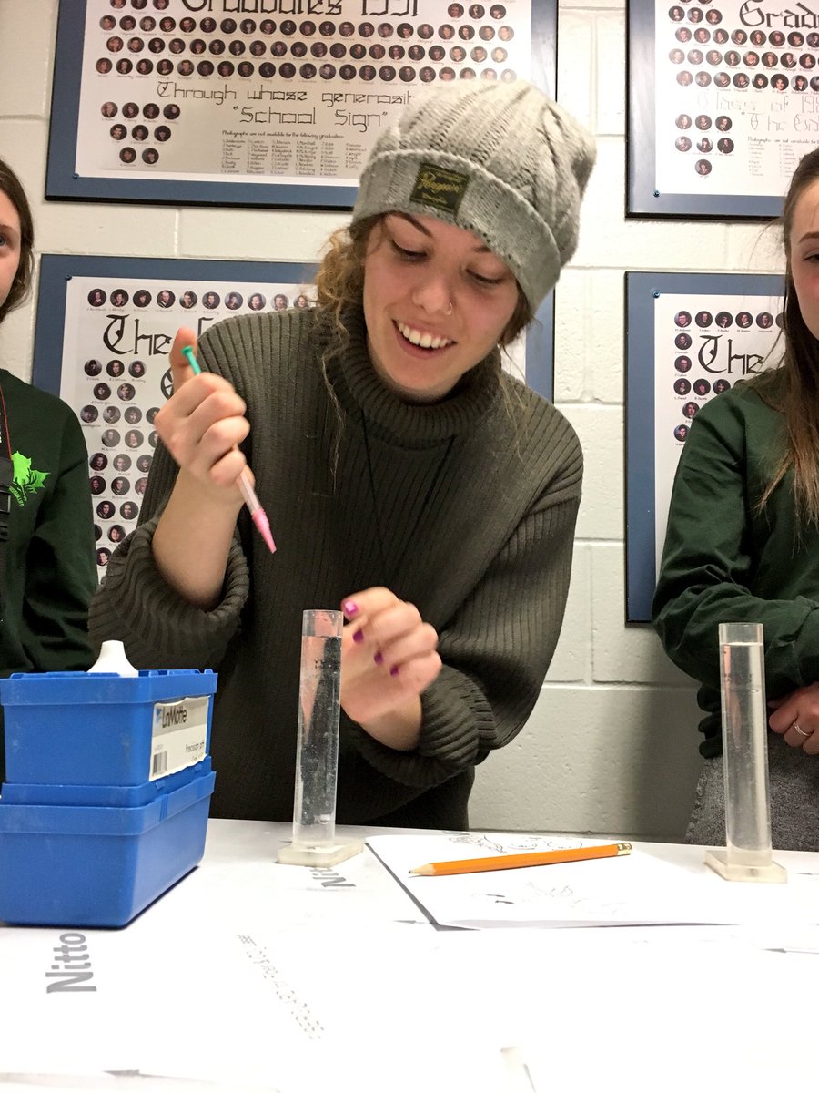 bucknleaf's tweet image. #hands-on #learning about #stream assessment and identifying #fish with Pete @ofah in advance of our #Atlantic #salmon release in the #Humber River @OntarioStreams