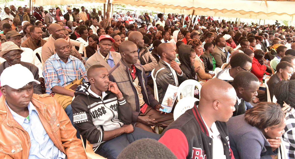 WilliamsRuto's tweet photo. The security of every Kenyan is paramount; we continue to provide equipment, vehicles to police and to increase their number to guarantee the wellbeing of the people and create a favourable climate for business. https://t.co/23mh5DEV4Q