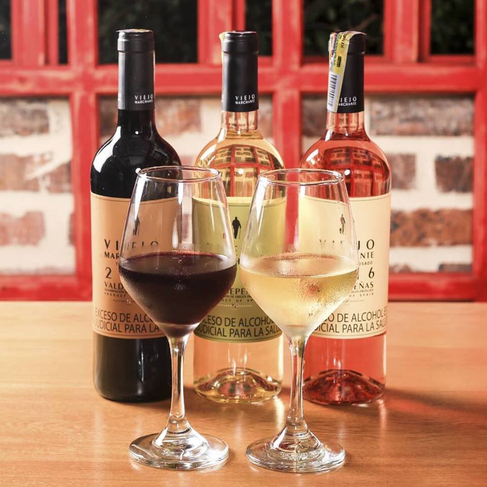 Tintopia_Co's tweet photo. Ven a Ilpiatto y disfruta de una copa de Vino Viejo Marchante. Con exquisita comida italiana  Cra 79 No 38 - 12 Sector Laureles (Medellín) #vino #vinoblanco #oliberica #vinorose #vinotinto @ilpiattoitaliano #italianfood #comidaitaliana #wines https://t.co/UM0G4WaGU8