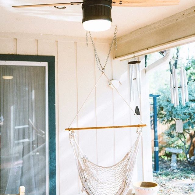 HunterFanCo's tweet photo. It's heating up outside, but that doesn't mean #PorchLife has to end! Add a new Hunter fan to keep cool and enjoy that spring weather. #Huntervention https://t.co/xqSpaq0usZ https://t.co/fOJxolgNdJ