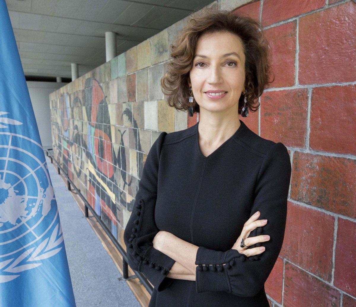 LOrealGroupe's tweet photo. L’Oréal Foundation x UNESCO: 20 years, more than 3,000 women researchers, and 3 Nobel Prize winners @UNESCO #MonthlyDigest https://t.co/uZieynYA1y https://t.co/DUYHIFigmg