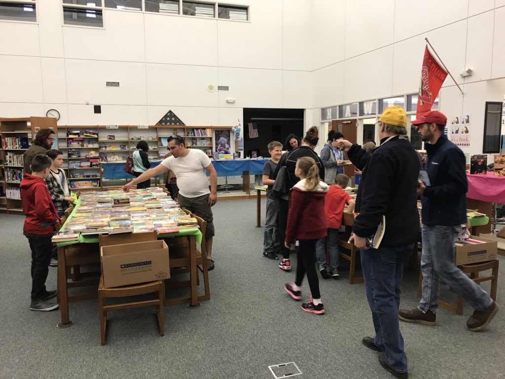 MrsOtteELA's tweet photo. The district Book Swap is off to a great start! @HHSLibraryMC @CAFREEMAN1 https://t.co/rbYzwBVCmS