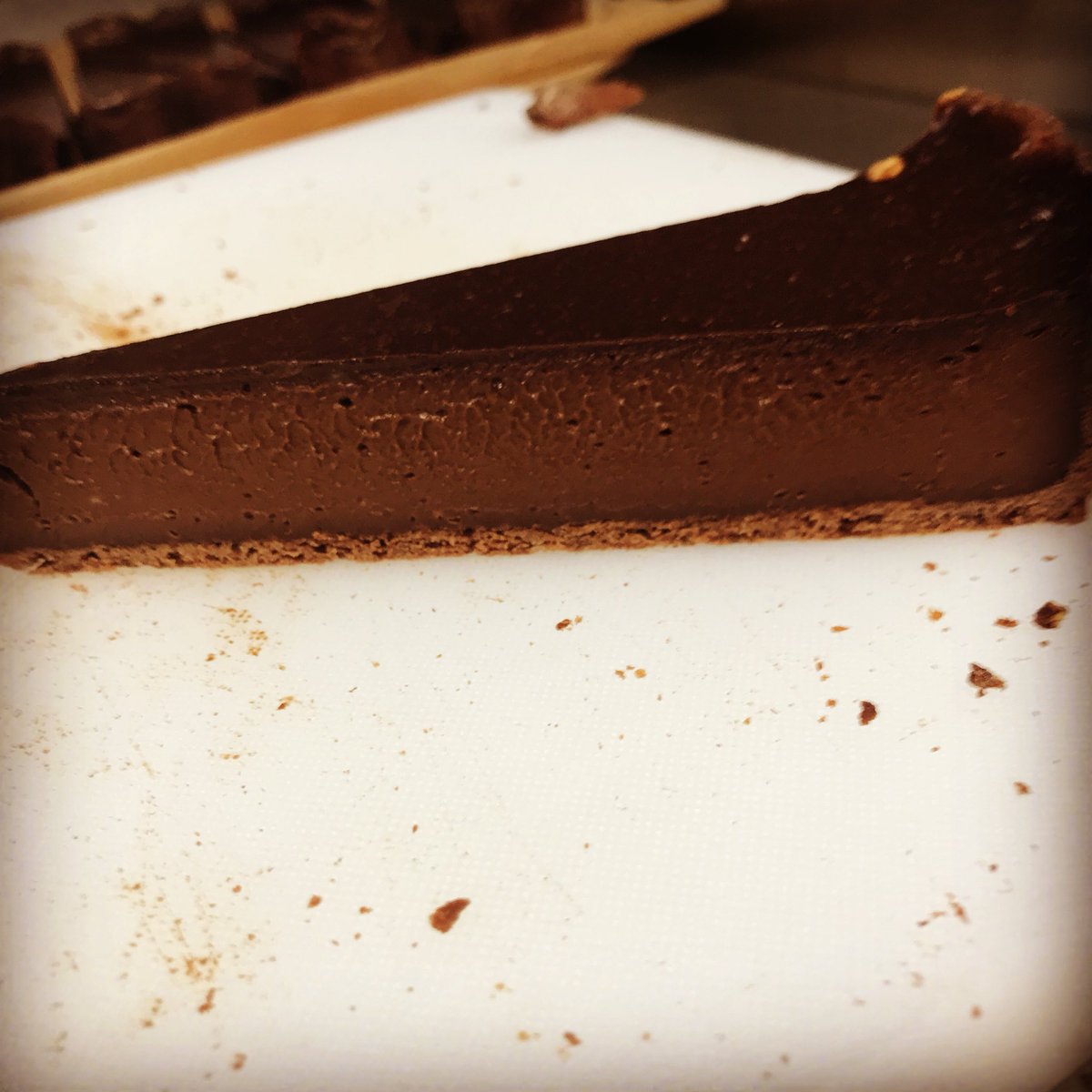 PaulCunliffe's tweet photo. Chocolate tart mmm @HarroBrasserie #fromthepass https://t.co/gBvr9tMi0v